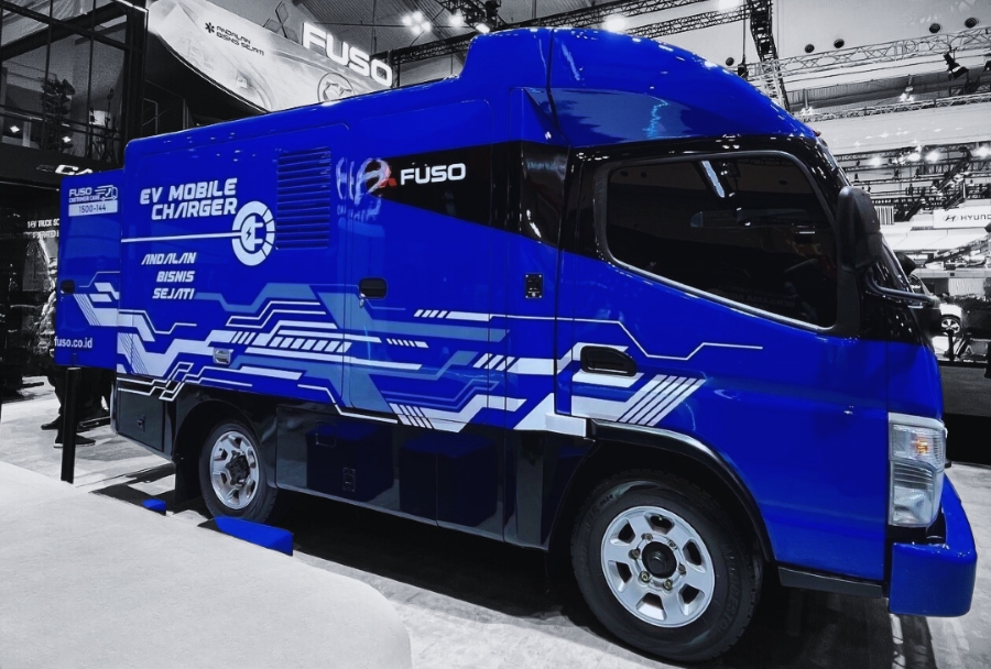 Truk FUSO EV Mobile Charger
