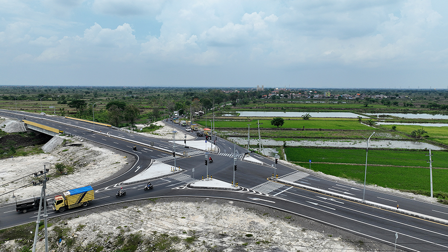 Jalan, Napas, dan Harapan Baru Bagi Lamongan